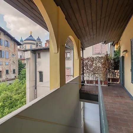 Alta - Funicolare Apartament